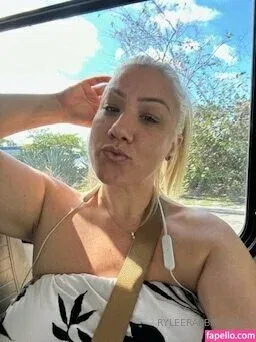 ryleerabbit Onlyfans Photo Gallery 