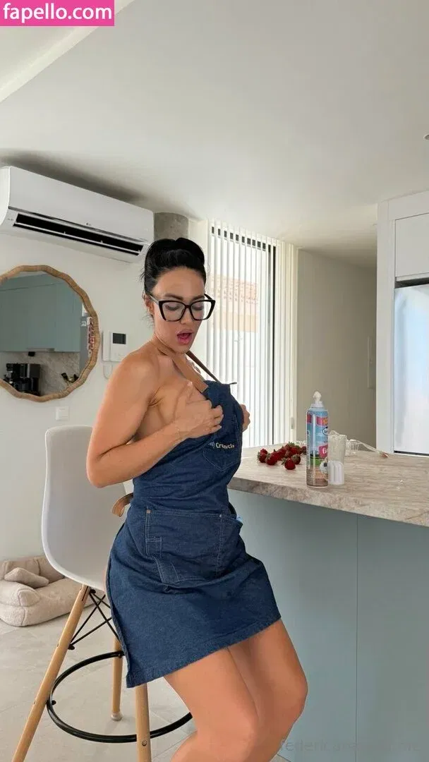 Federicapacela Onlyfans Photo Gallery 