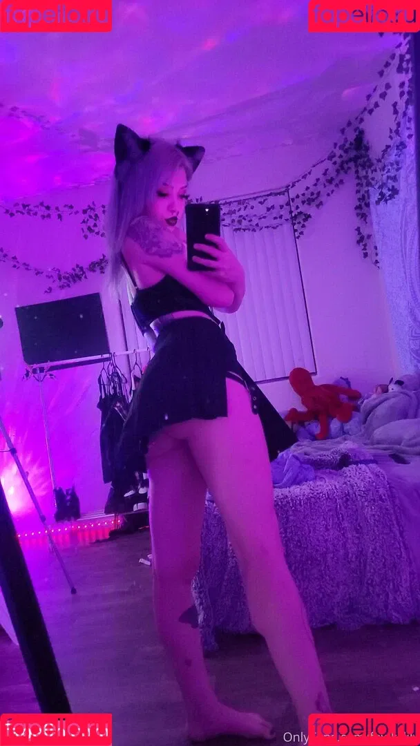 fawkslily Onlyfans Photo Gallery 