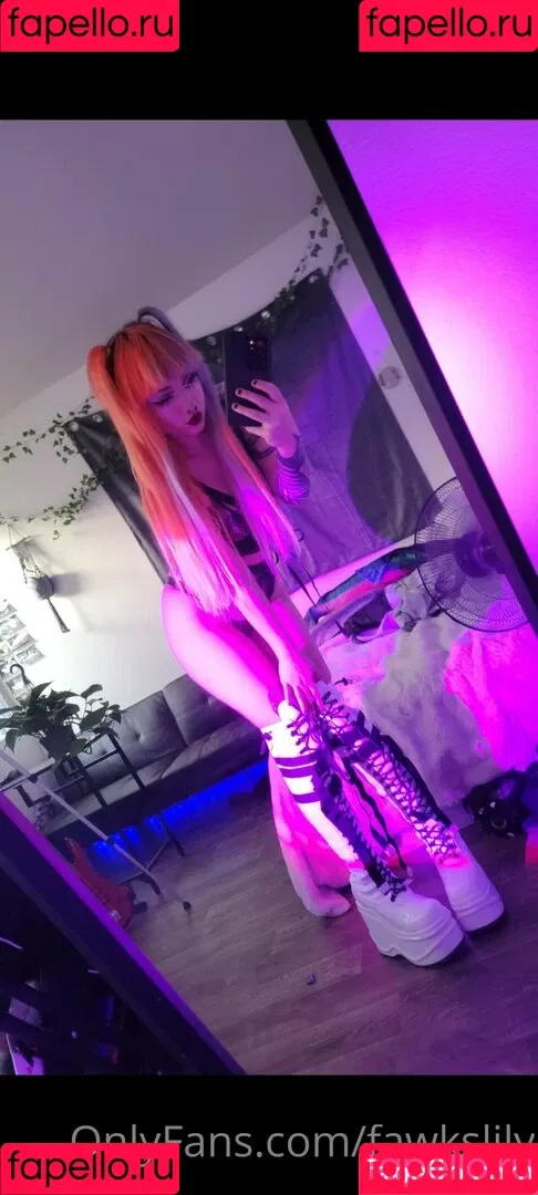 fawkslily Onlyfans Photo Gallery 