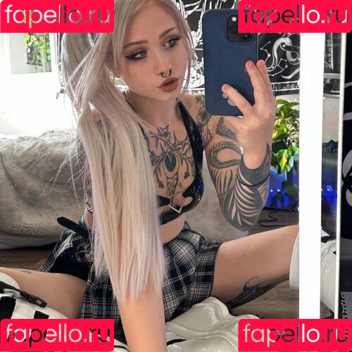 fawkslily Onlyfans Photo Gallery 