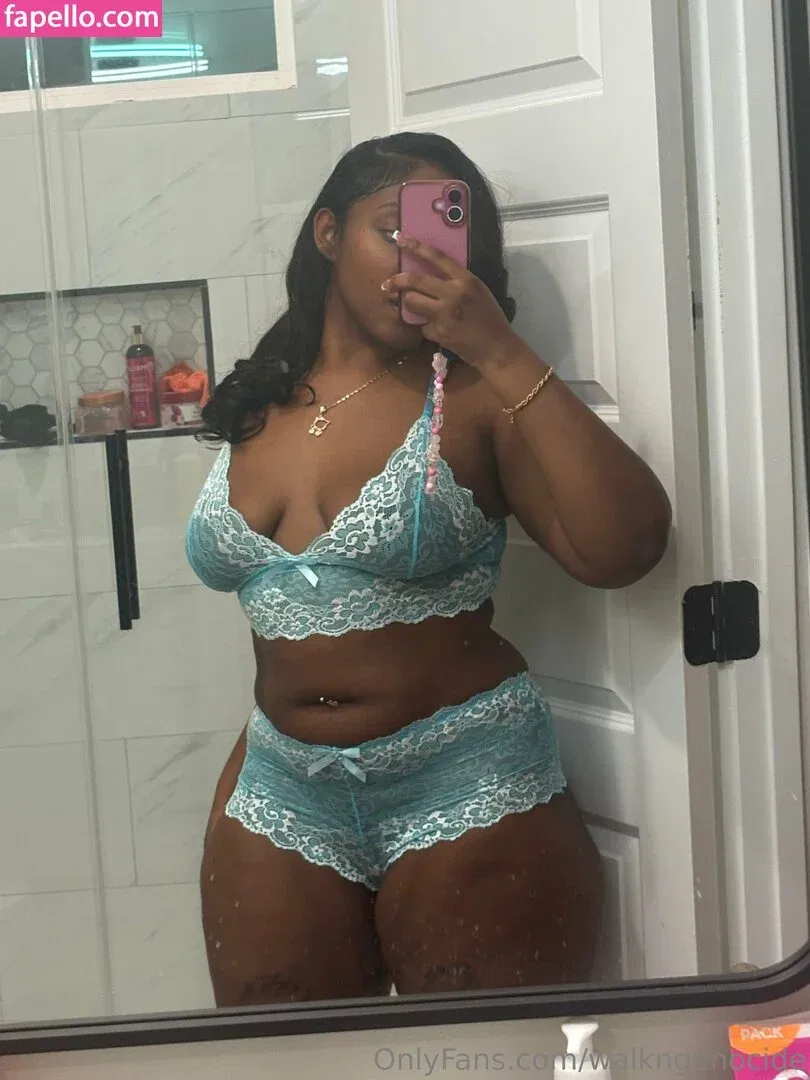 walkngenocide Onlyfans Photo Gallery 