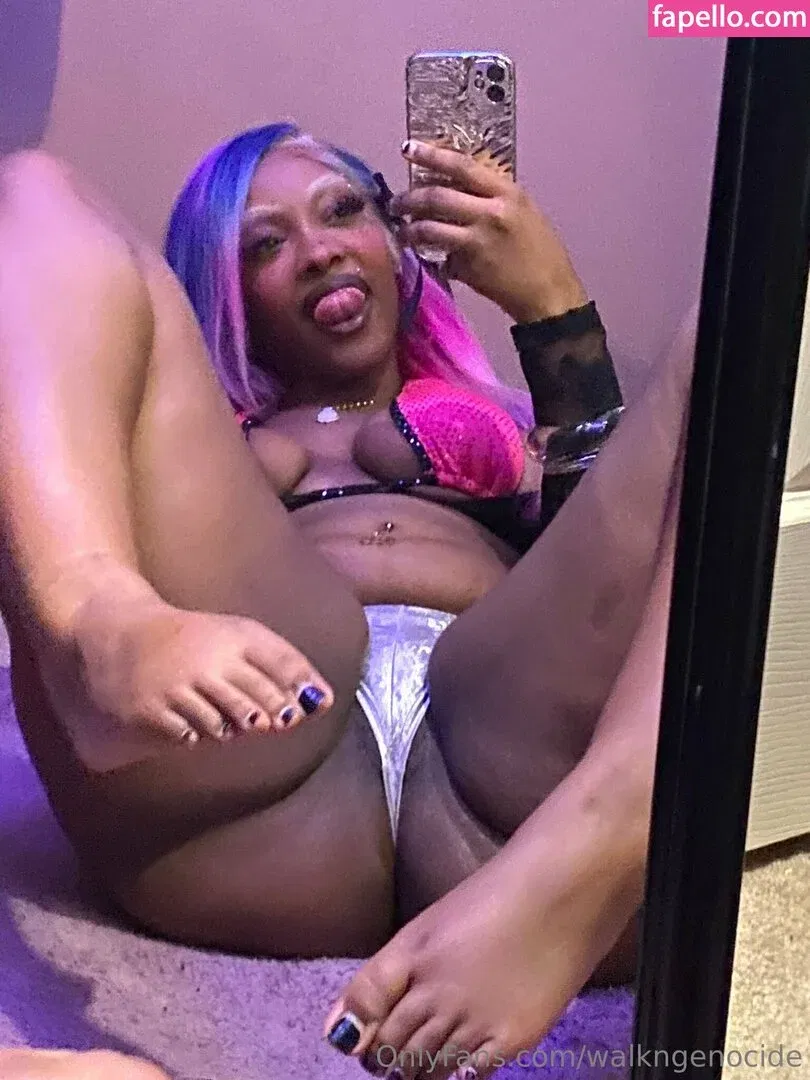 walkngenocide Onlyfans Photo Gallery 