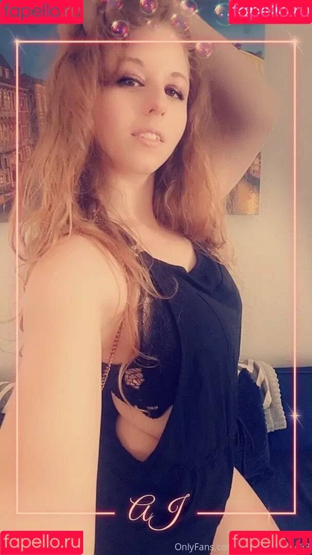 pinkpineapple63 Onlyfans Photo Gallery 