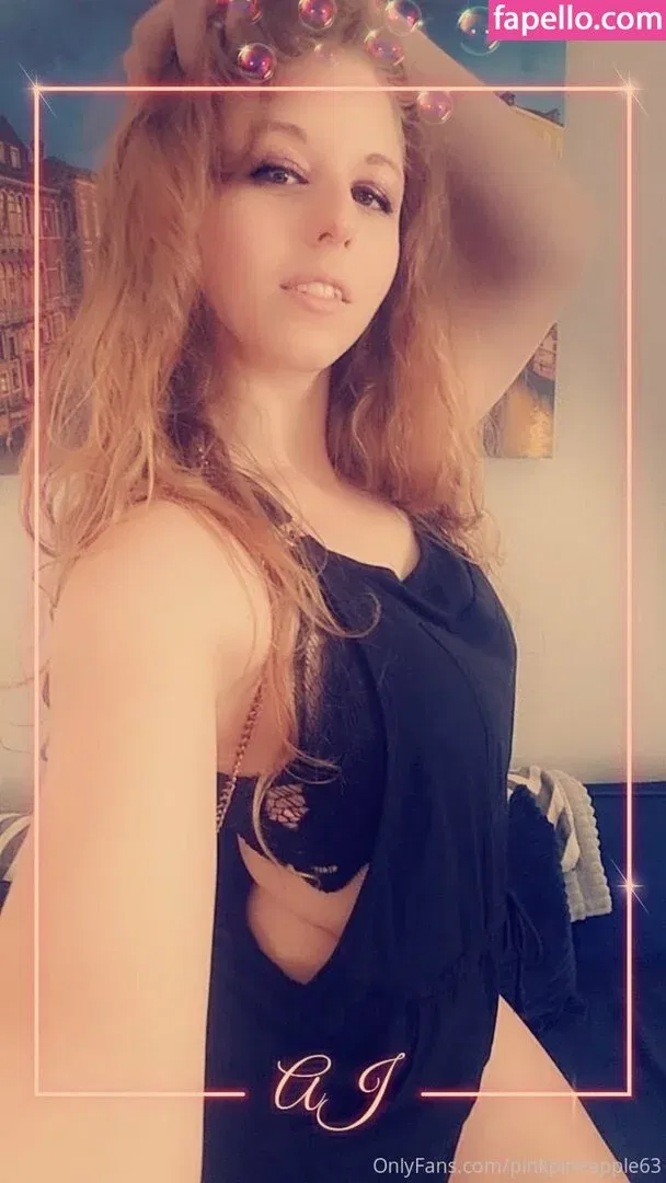 pinkpineapple63 Onlyfans Photo Gallery 