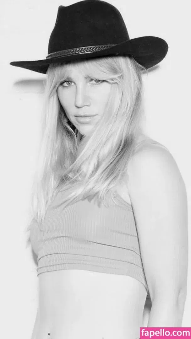 Yana Gold Onlyfans Photo Gallery 