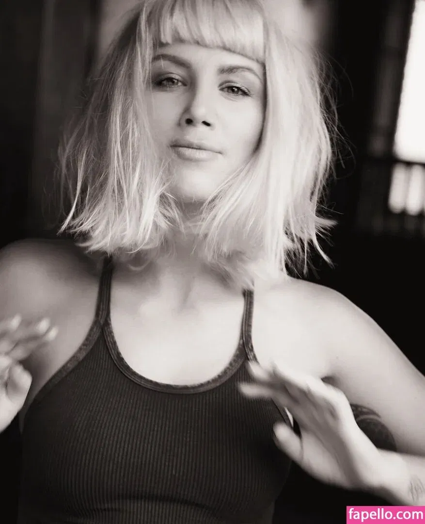 Yana Gold Onlyfans Photo Gallery 