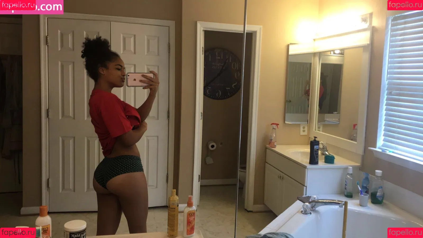 LightSkin Onlyfans Photo Gallery 