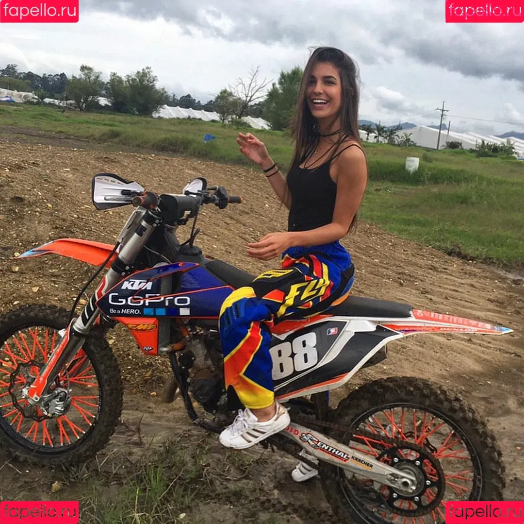 Alicia Londoño Onlyfans Photo Gallery 