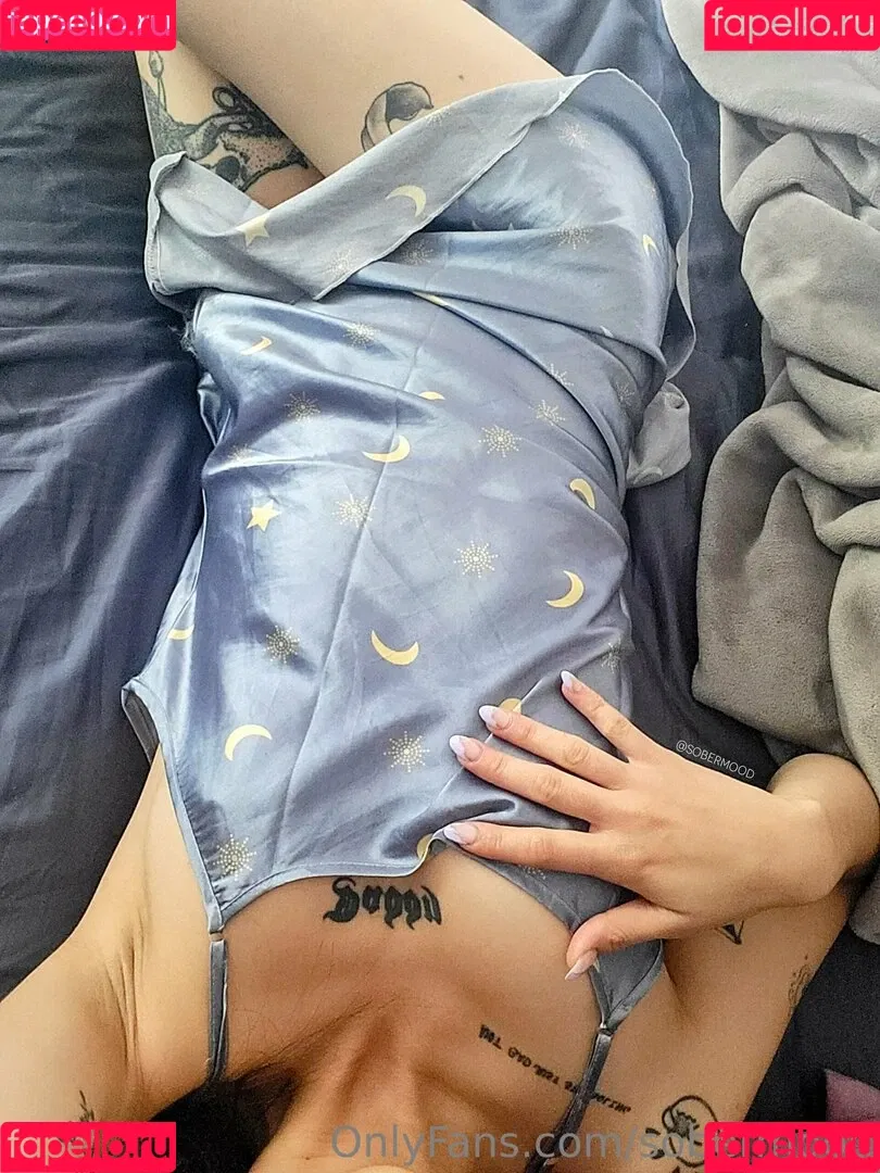 sobermood Onlyfans Photo Gallery 