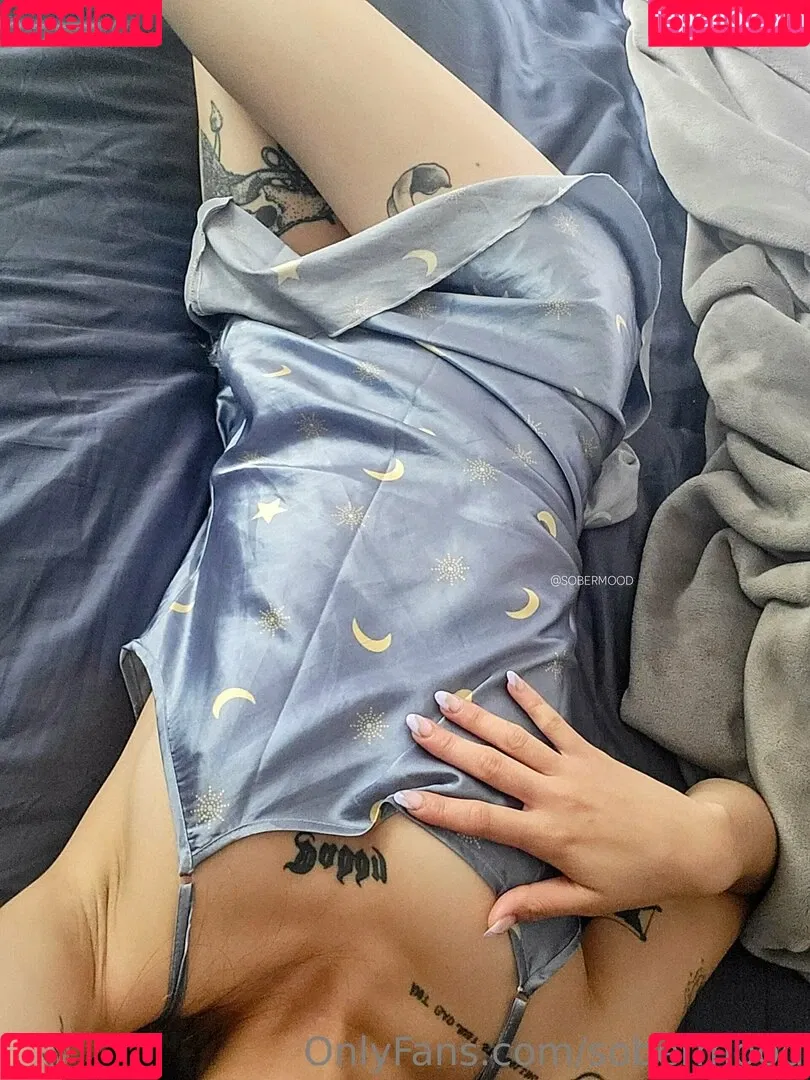 sobermood Onlyfans Photo Gallery 