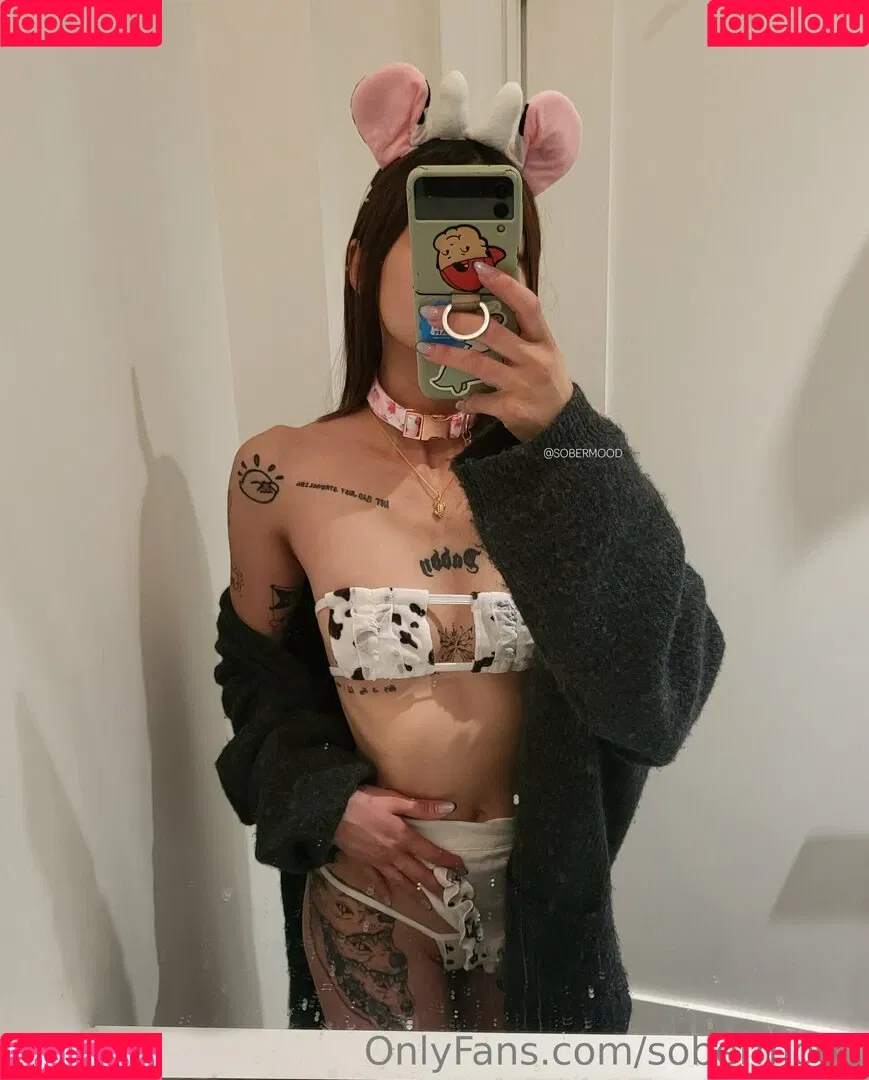 sobermood Onlyfans Photo Gallery 