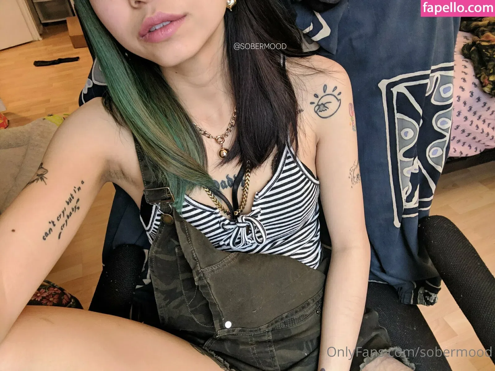 sobermood Onlyfans Photo Gallery 