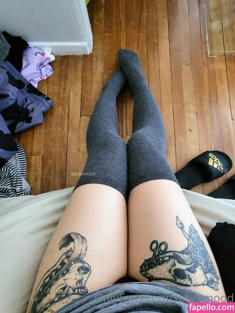 sobermood Onlyfans Photo Gallery 