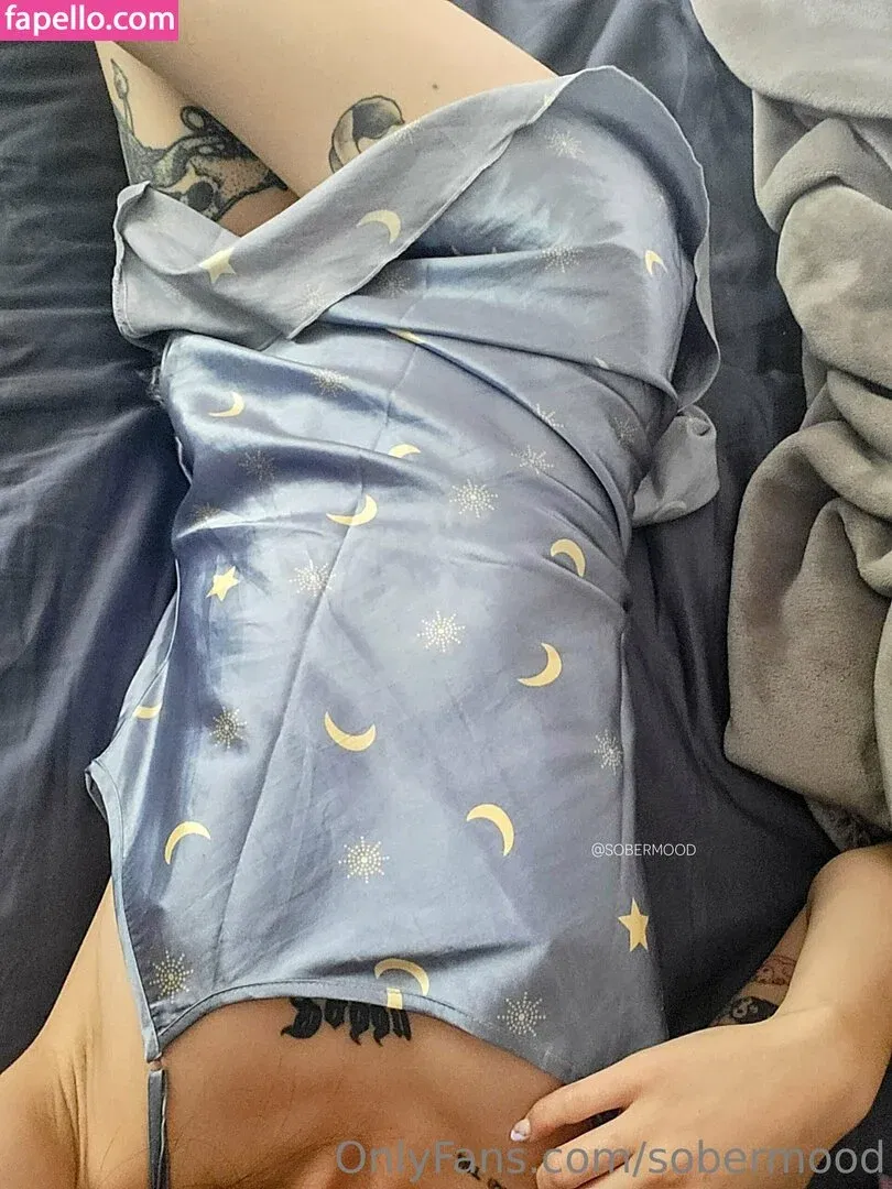 sobermood Onlyfans Photo Gallery 