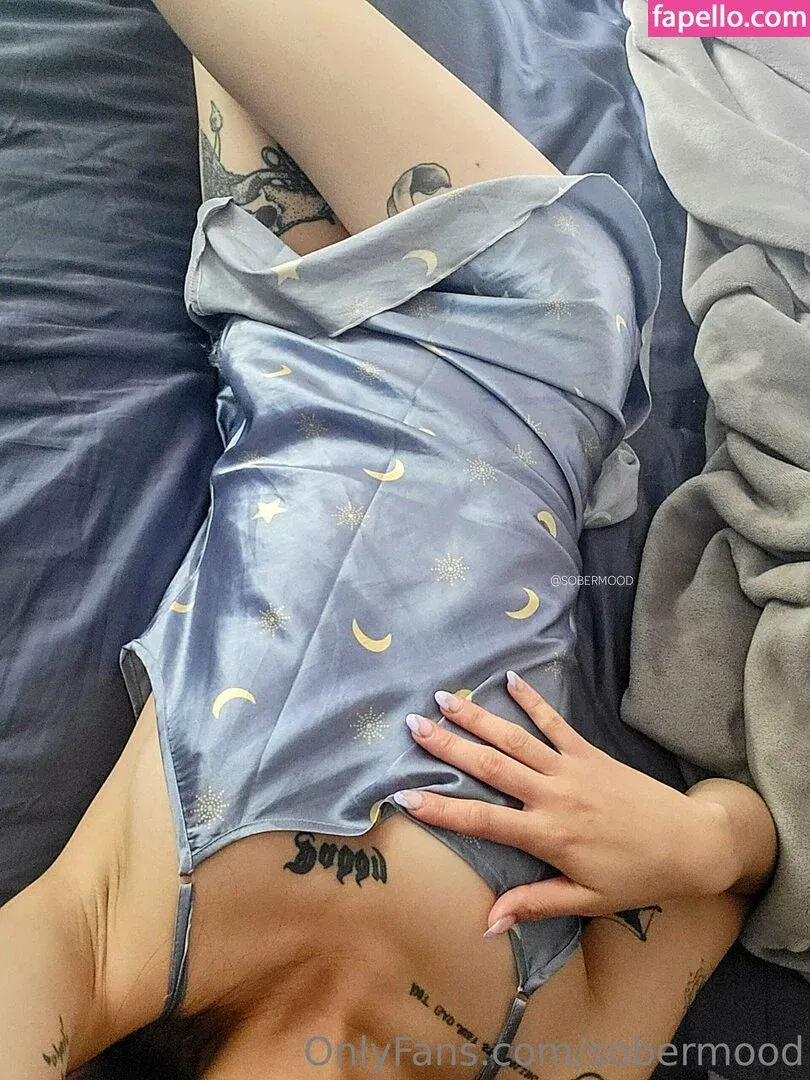 sobermood Onlyfans Photo Gallery 