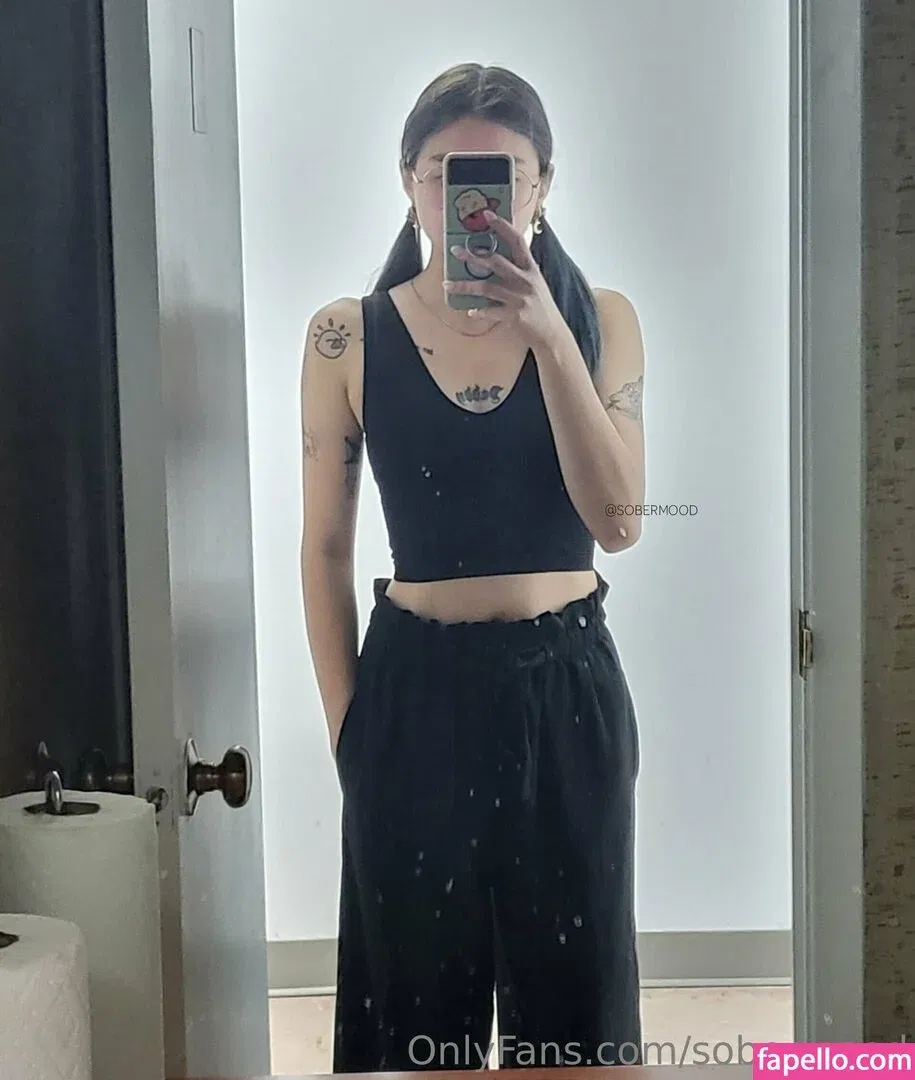 sobermood Onlyfans Photo Gallery 