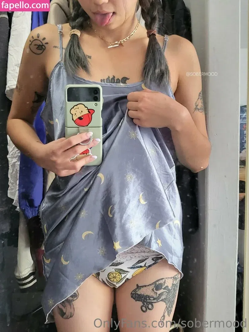 sobermood Onlyfans Photo Gallery 