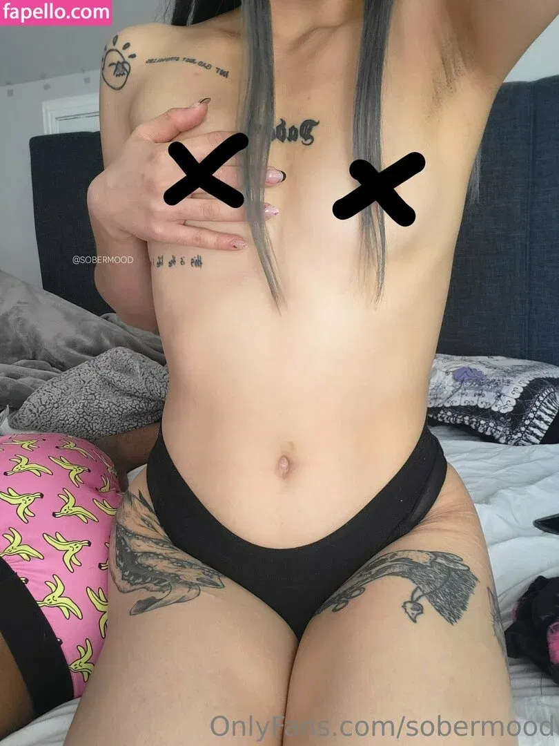 sobermood Onlyfans Photo Gallery 