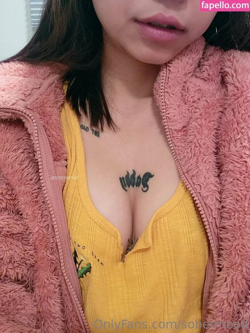 sobermood Onlyfans Photo Gallery 