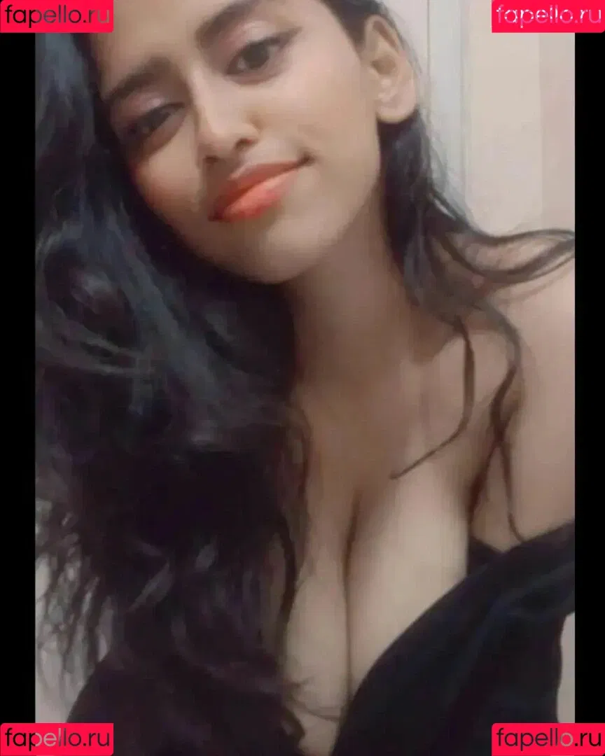 Sanjana Saba Onlyfans Photo Gallery 