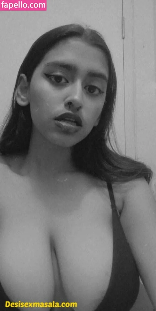 Sanjana Saba Onlyfans Photo Gallery 