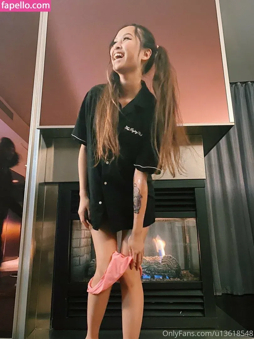 Official Kendama Babe Onlyfans Photo Gallery 