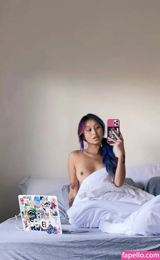 Official Kendama Babe Onlyfans Photo Gallery 