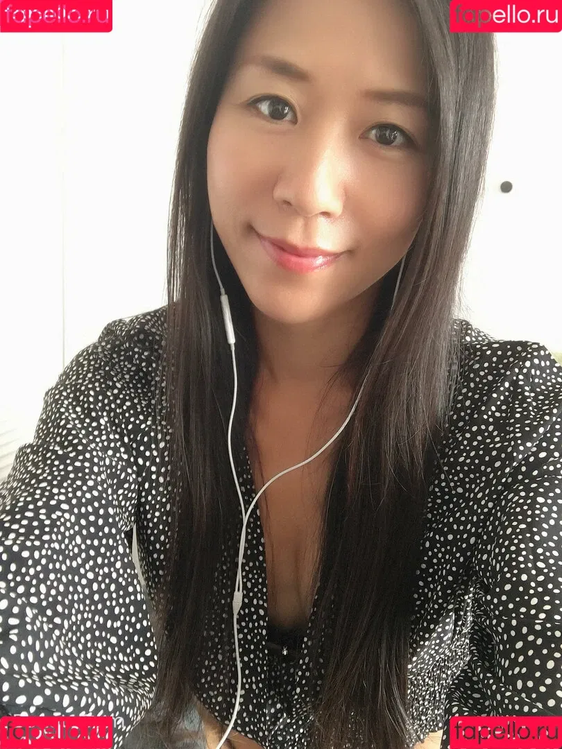 AsianCat69 Onlyfans Photo Gallery 