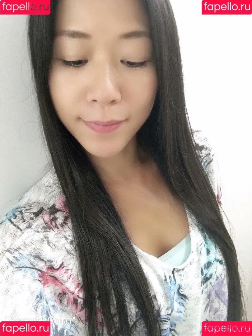 AsianCat69 Onlyfans Photo Gallery 