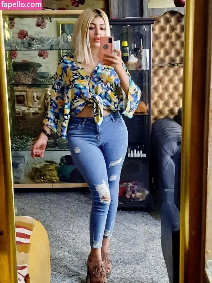 Wiem Yahia Onlyfans Photo Gallery 