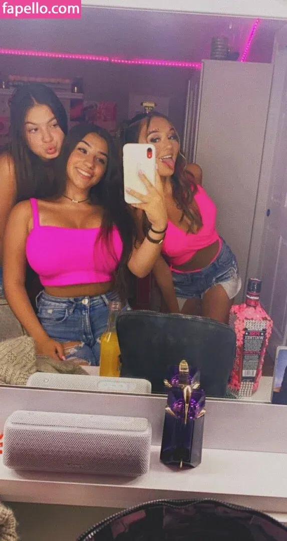 Emma Planzo Onlyfans Photo Gallery 