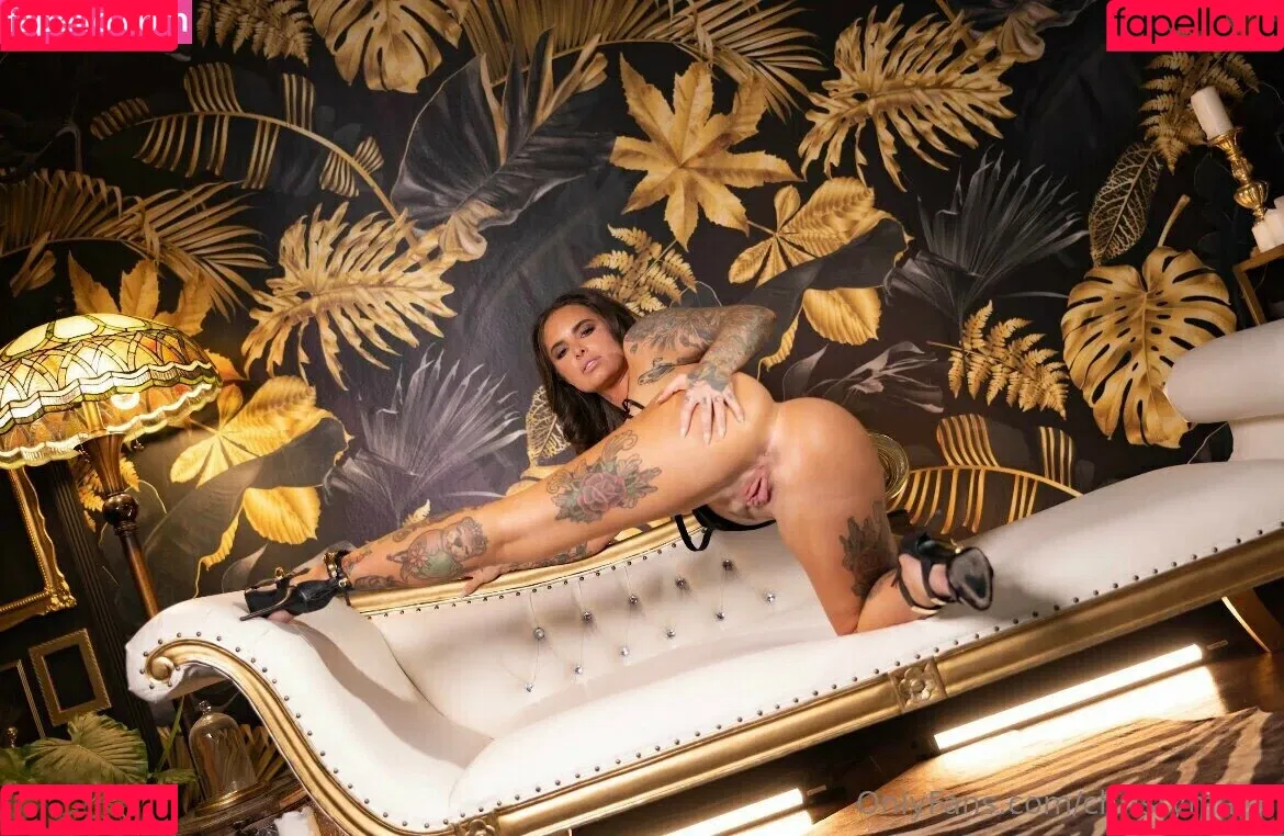 Christy Mack Onlyfans Photo Gallery 