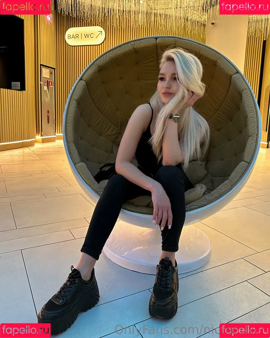 nicolettten Onlyfans Photo Gallery 