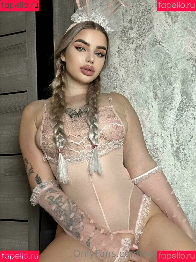nicolettten Onlyfans Photo Gallery 