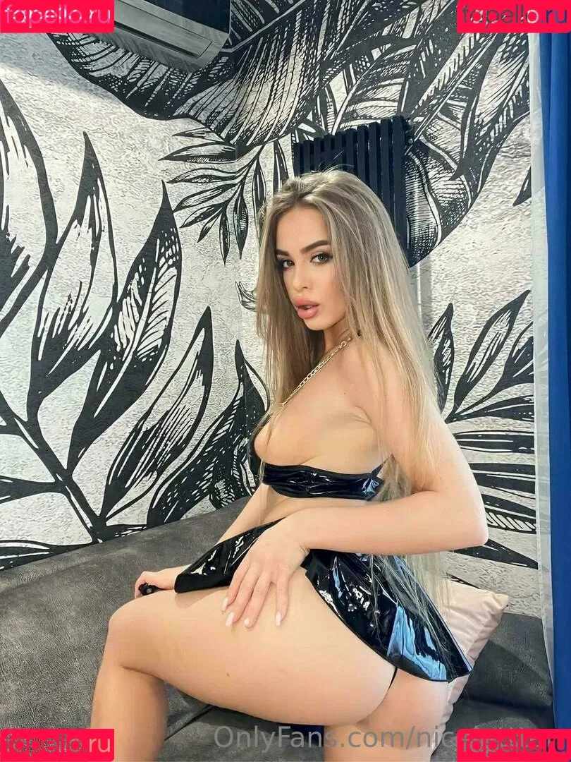 nicolettten Onlyfans Photo Gallery 