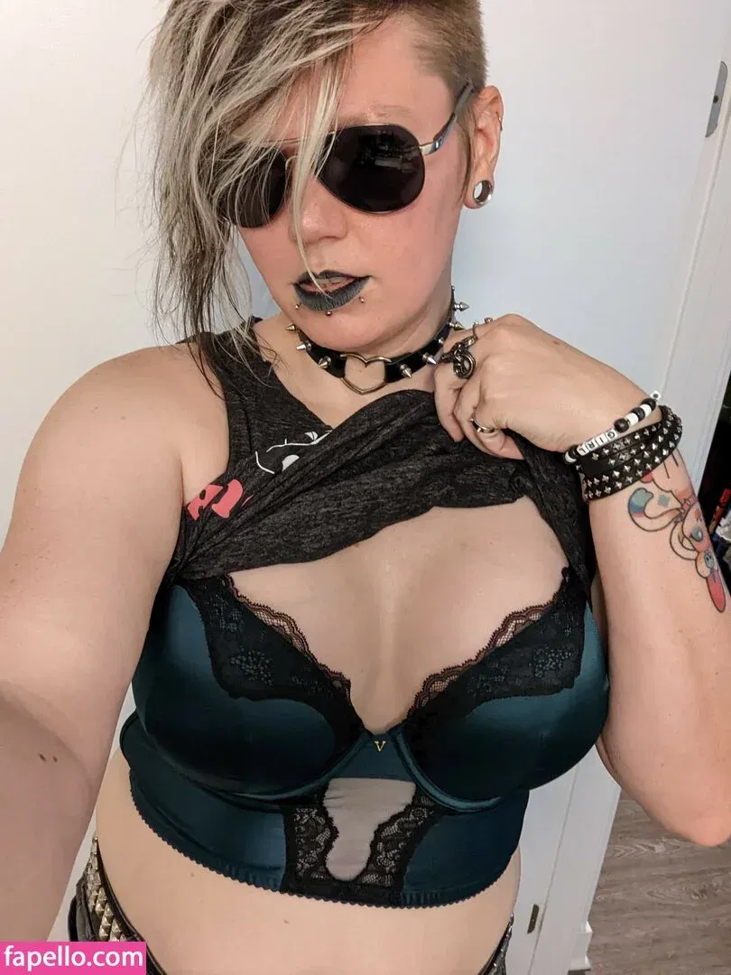 Demongirlcock Onlyfans Photo Gallery 