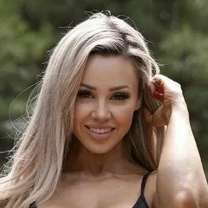 Stephanie Sanzo Onlyfans Photo Gallery 