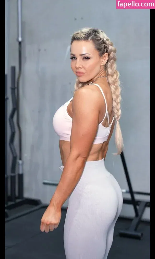 Stephanie Sanzo Onlyfans Photo Gallery 