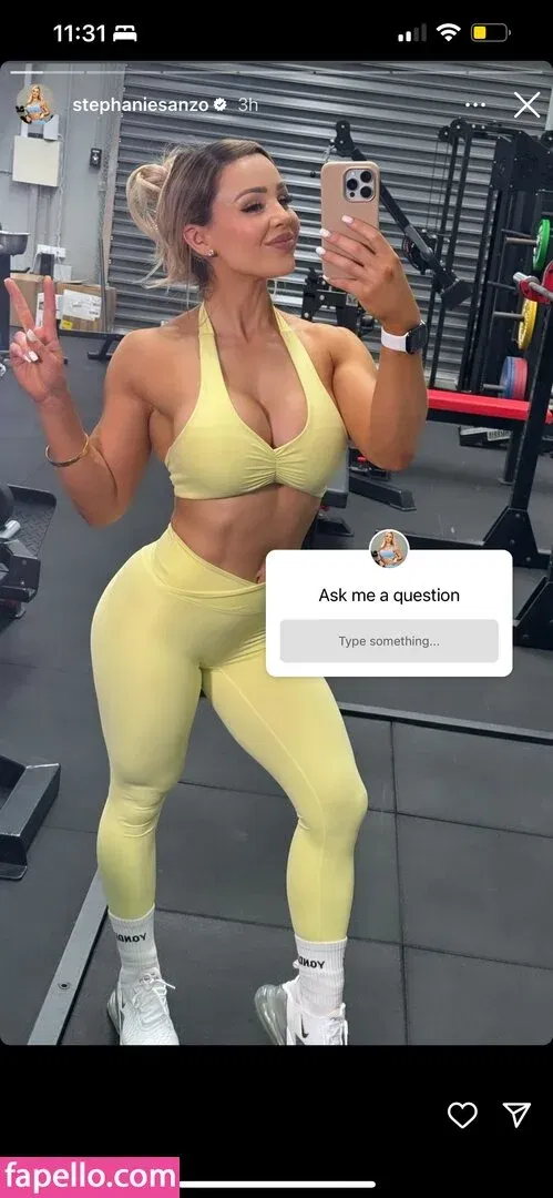 Stephanie Sanzo Onlyfans Photo Gallery 
