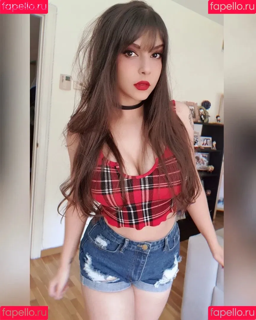 Shermie Cosplay Onlyfans Photo Gallery 