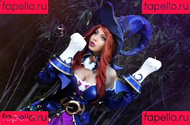 Shermie Cosplay Onlyfans Photo Gallery 