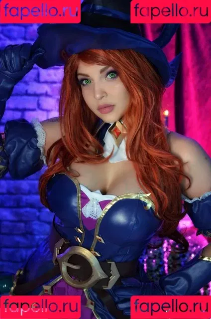 Shermie Cosplay Onlyfans Photo Gallery 