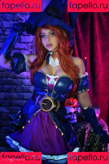 Shermie Cosplay Onlyfans Photo Gallery 