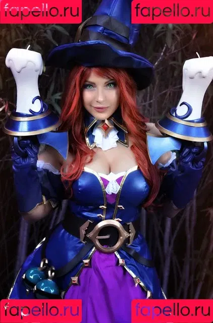 Shermie Cosplay Onlyfans Photo Gallery 