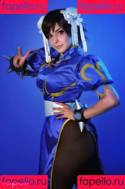 Shermie Cosplay Onlyfans Photo Gallery 