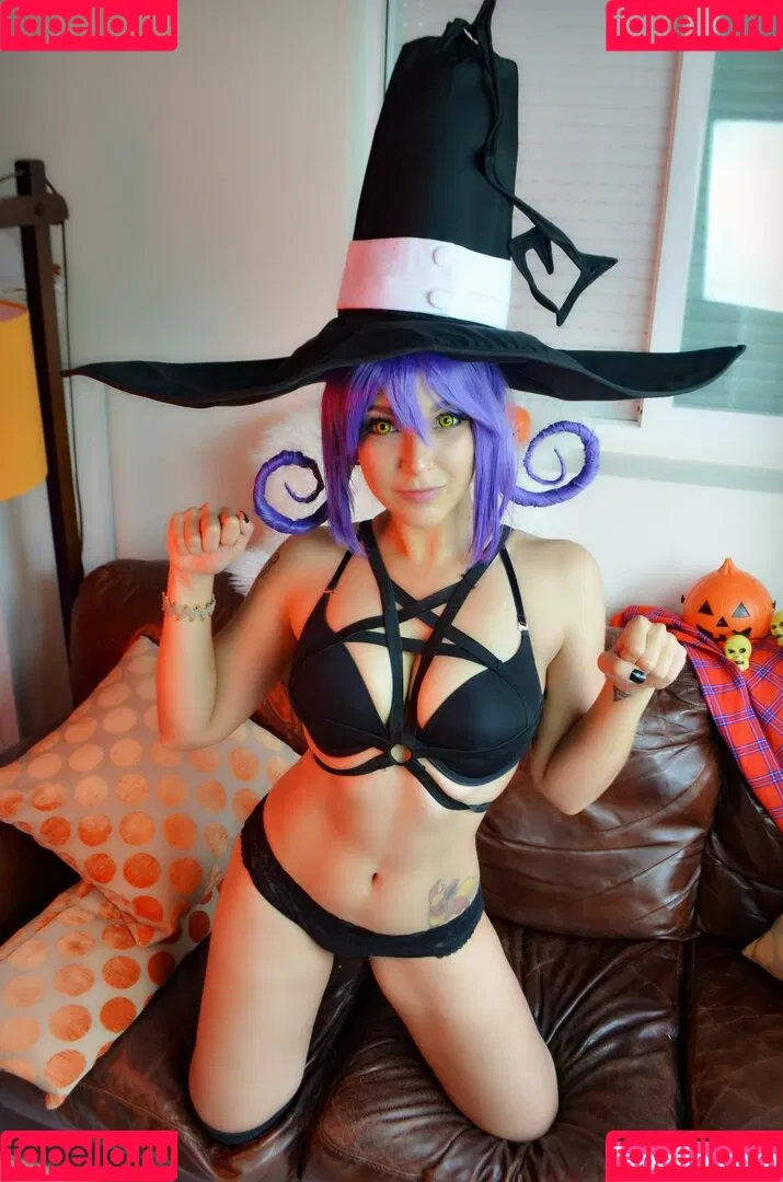 Shermie Cosplay Onlyfans Photo Gallery 