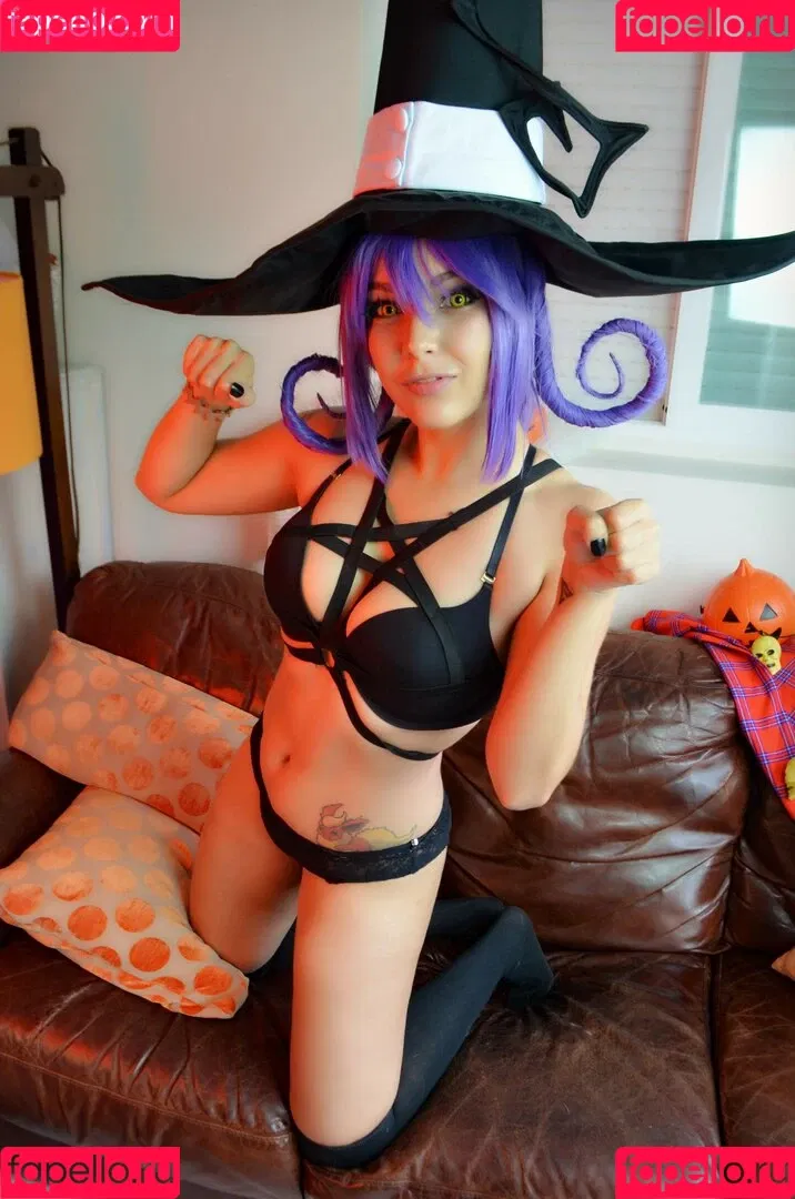 Shermie Cosplay Onlyfans Photo Gallery 