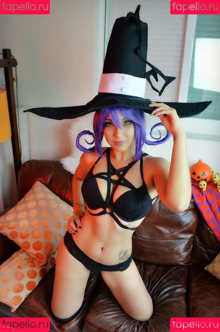 Shermie Cosplay Onlyfans Photo Gallery 