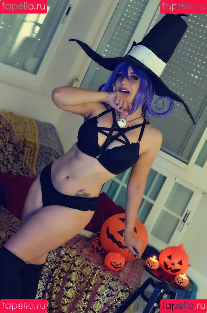 Shermie Cosplay Onlyfans Photo Gallery 
